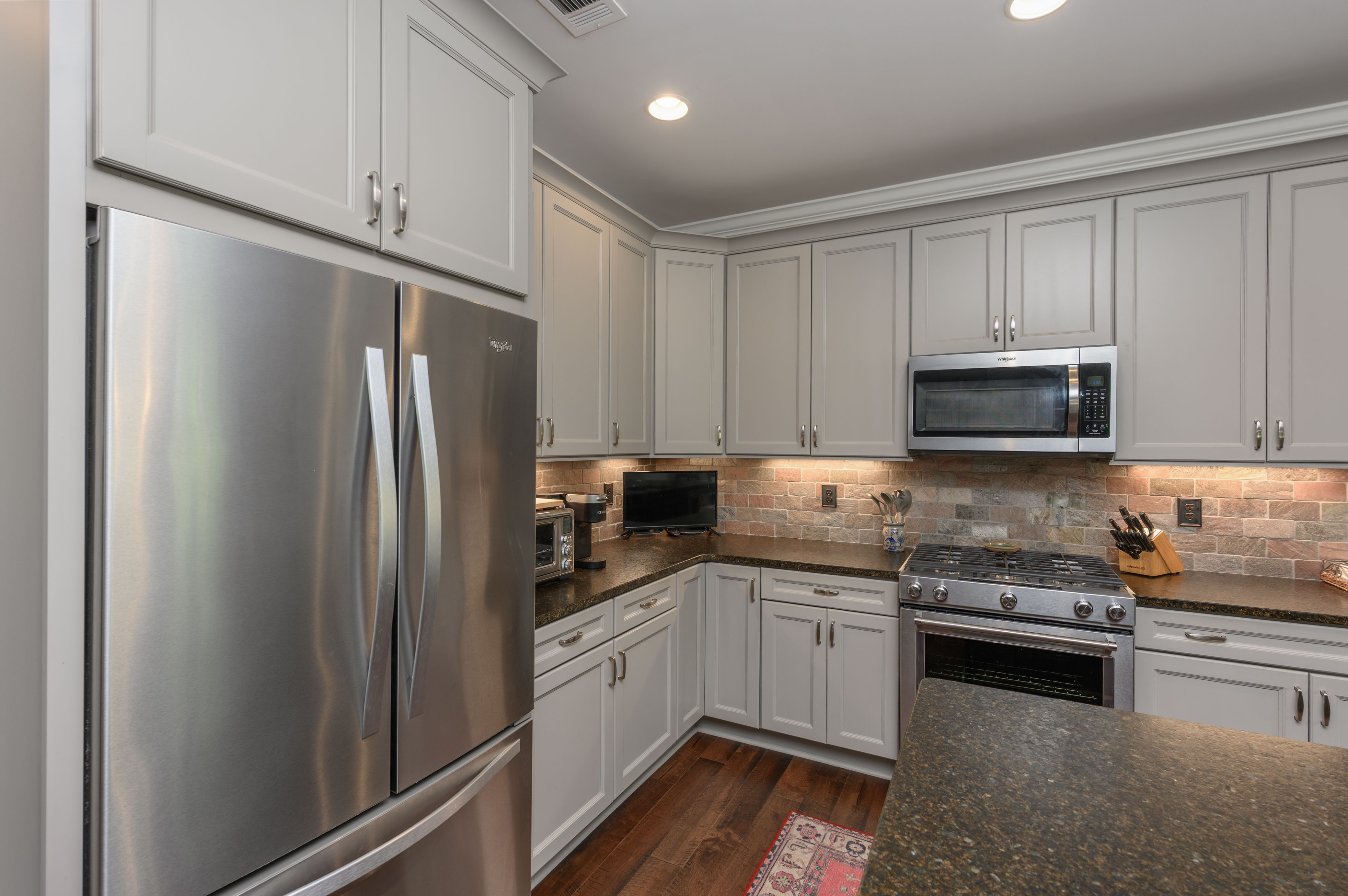 1111 Long Cove Drive image 16